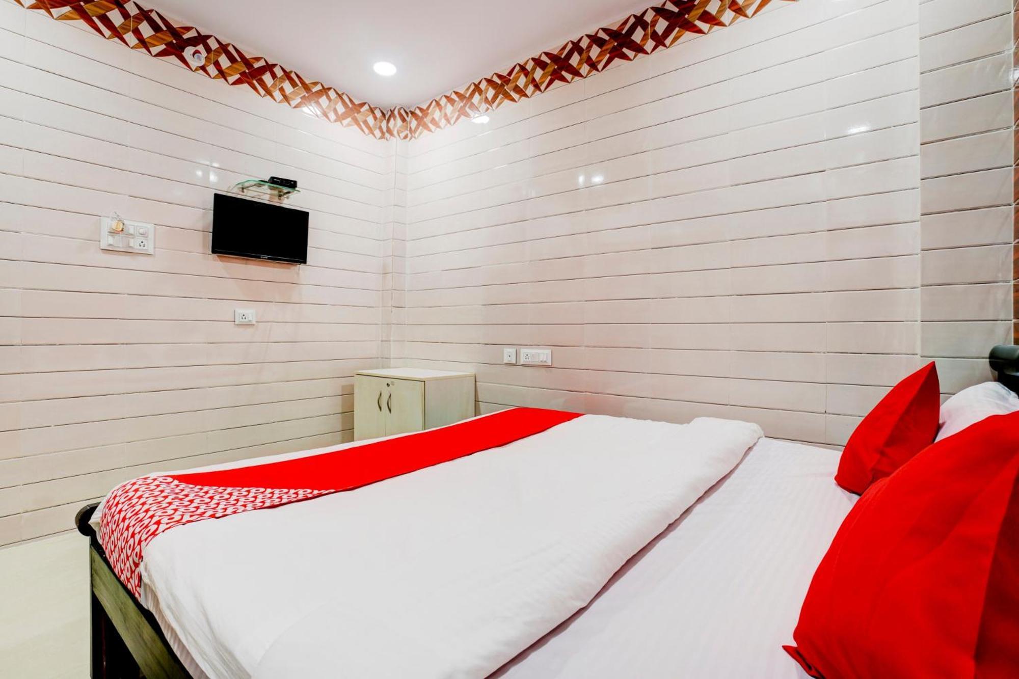 Hotel O Aroma Classic Near Nampally Main Railway Station Haydarabad Dış mekan fotoğraf