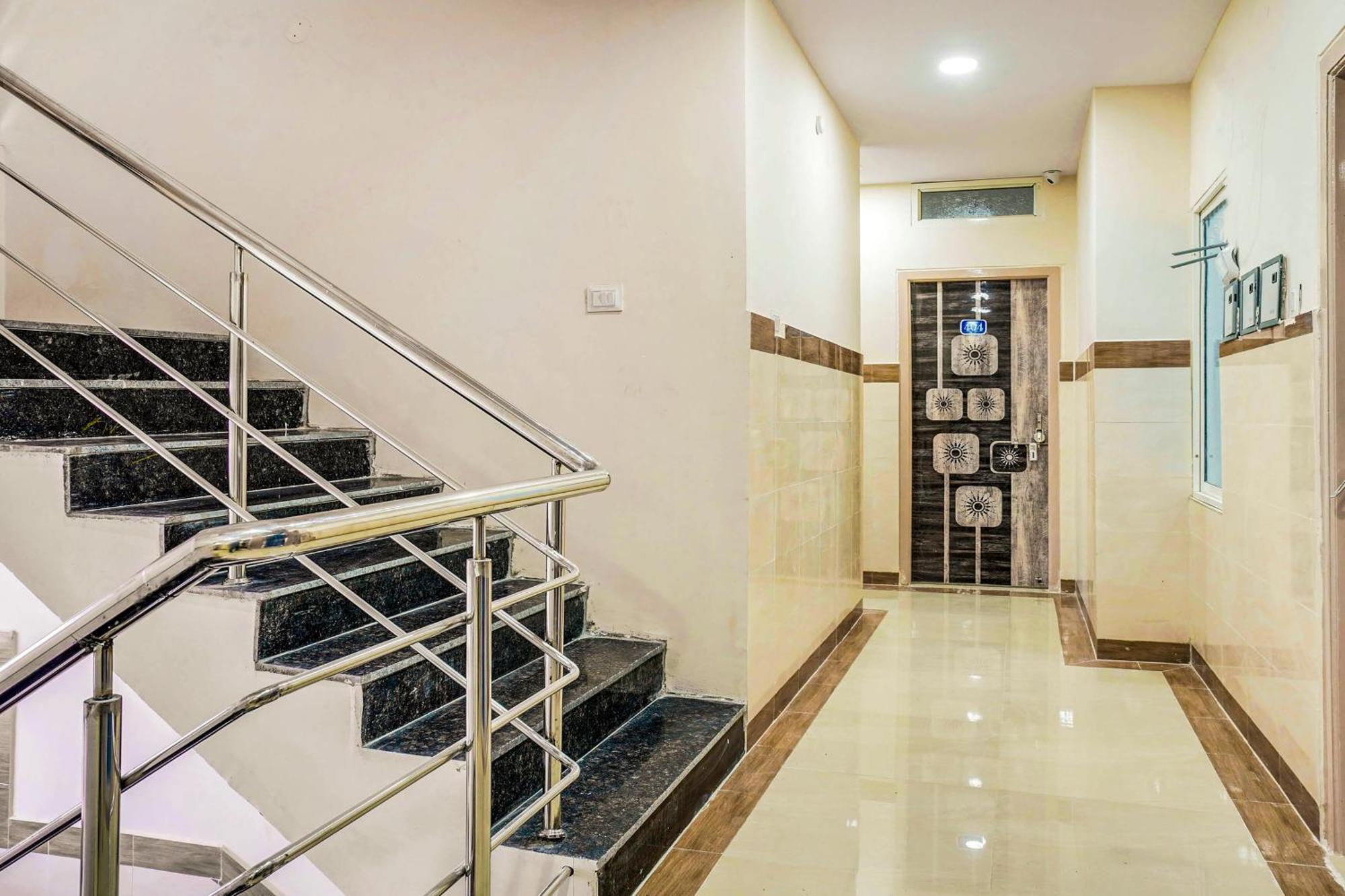 Hotel O Aroma Classic Near Nampally Main Railway Station Haydarabad Dış mekan fotoğraf